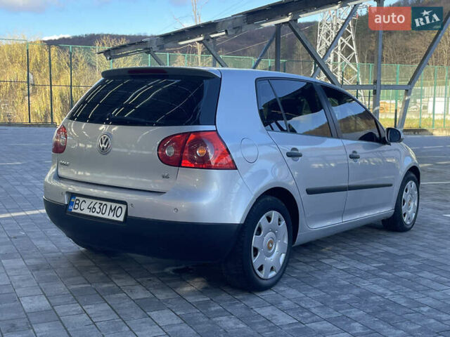 Серый Фольксваген Гольф, объемом двигателя 1.6 л и пробегом 214 тыс. км за 5670 $, фото 14 на Automoto.ua