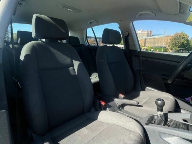 Сірий Фольксваген Гольф, об'ємом двигуна 1.6 л та пробігом 177 тис. км за 5350 $, фото 7 на Automoto.ua