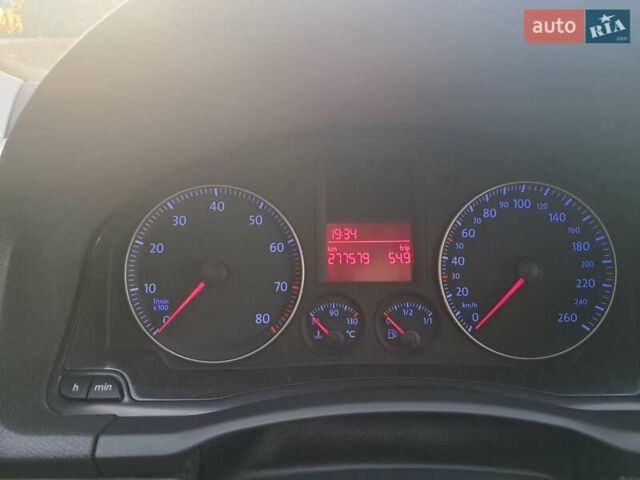 Серый Фольксваген Гольф, объемом двигателя 1.6 л и пробегом 277 тыс. км за 5500 $, фото 15 на Automoto.ua