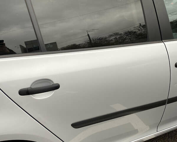 Серый Фольксваген Гольф, объемом двигателя 1.6 л и пробегом 250 тыс. км за 5800 $, фото 15 на Automoto.ua