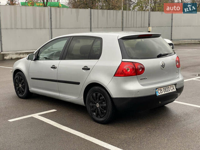 Серый Фольксваген Гольф, объемом двигателя 1.6 л и пробегом 250 тыс. км за 5800 $, фото 3 на Automoto.ua