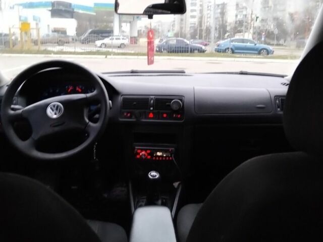 Серый Фольксваген Гольф, объемом двигателя 1.4 л и пробегом 470 тыс. км за 3700 $, фото 6 на Automoto.ua