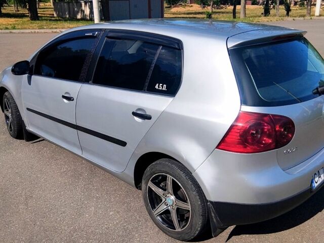 Серый Фольксваген Гольф, объемом двигателя 1.4 л и пробегом 260 тыс. км за 4000 $, фото 3 на Automoto.ua