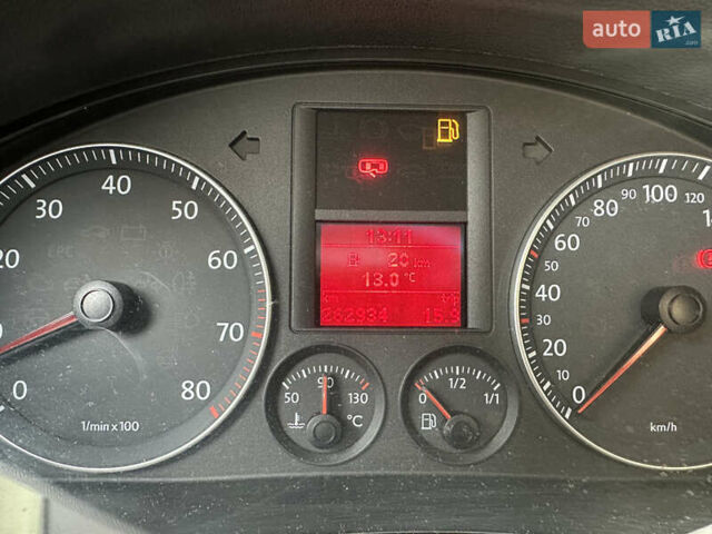 Серый Фольксваген Гольф, объемом двигателя 1.6 л и пробегом 263 тыс. км за 5600 $, фото 25 на Automoto.ua