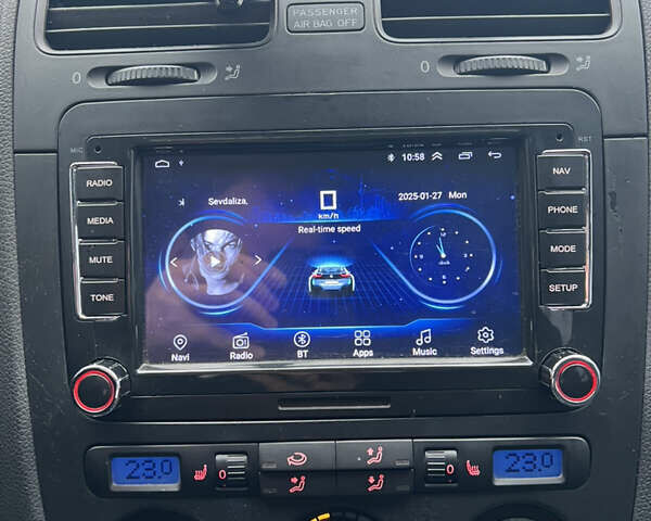 Фольксваген Гольф 2004 в Полтаве на Automoto.ua Серый Фольксваген Гольф, объемом двигателя 1.6 л и пробегом 260 тыс. км за 5500 $, фото 14 на Automoto.ua