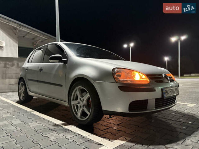 Серый Фольксваген Гольф, объемом двигателя 1.6 л и пробегом 202 тыс. км за 5100 $, фото 8 на Automoto.ua