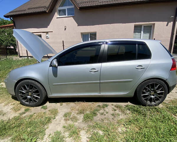 Серый Фольксваген Гольф, объемом двигателя 1.6 л и пробегом 261 тыс. км за 4799 $, фото 13 на Automoto.ua