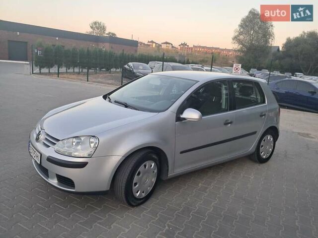 Серый Фольксваген Гольф, объемом двигателя 1.6 л и пробегом 277 тыс. км за 5500 $, фото 23 на Automoto.ua