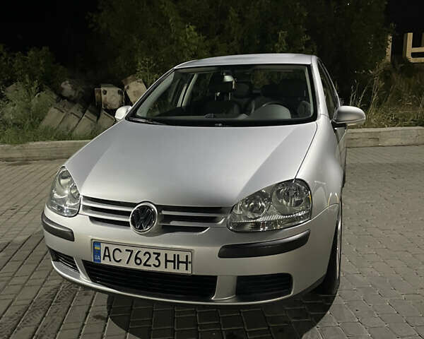 Фольксваген Гольф 2004 у Луцьку на Automoto.ua Сірий Фольксваген Гольф, об'ємом двигуна 1.6 л та пробігом 261 тис. км за 5400 $, фото 24 на Automoto.ua