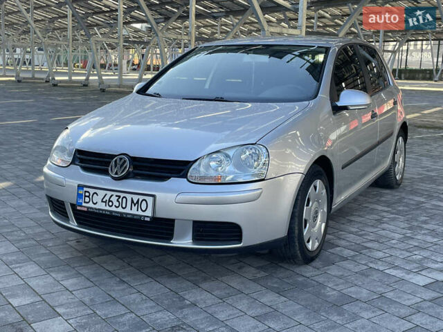 Серый Фольксваген Гольф, объемом двигателя 1.6 л и пробегом 214 тыс. км за 5670 $, фото 9 на Automoto.ua