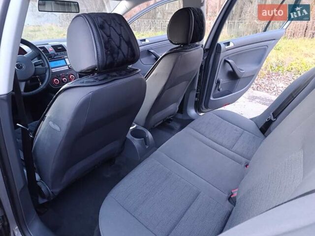 Сірий Фольксваген Гольф, об'ємом двигуна 1.39 л та пробігом 274 тис. км за 4000 $, фото 23 на Automoto.ua