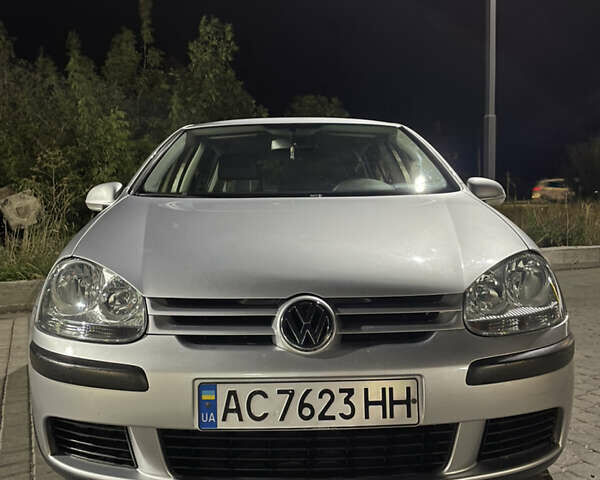 Фольксваген Гольф 2004 у Луцьку на Automoto.ua Сірий Фольксваген Гольф, об'ємом двигуна 1.6 л та пробігом 261 тис. км за 5400 $, фото 23 на Automoto.ua