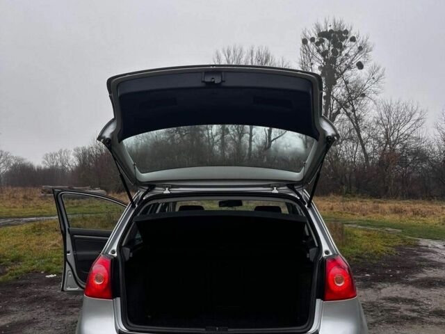 Серый Фольксваген Гольф, объемом двигателя 1.6 л и пробегом 219 тыс. км за 6800 $, фото 7 на Automoto.ua