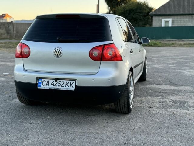 Серый Фольксваген Гольф, объемом двигателя 1.6 л и пробегом 290 тыс. км за 4999 $, фото 7 на Automoto.ua