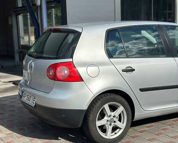 Фольксваген Гольф 2004 в Запорожье на Automoto.ua Серый Фольксваген Гольф, объемом двигателя 1.4 л и пробегом 220 тыс. км за 5300 $, фото 43 на Automoto.ua