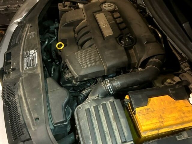 Серый Фольксваген Гольф, объемом двигателя 1.6 л и пробегом 248 тыс. км за 5200 $, фото 6 на Automoto.ua