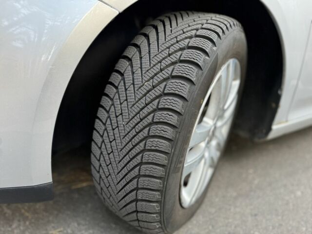 Серый Фольксваген Гольф, объемом двигателя 1.6 л и пробегом 260 тыс. км за 5500 $, фото 14 на Automoto.ua