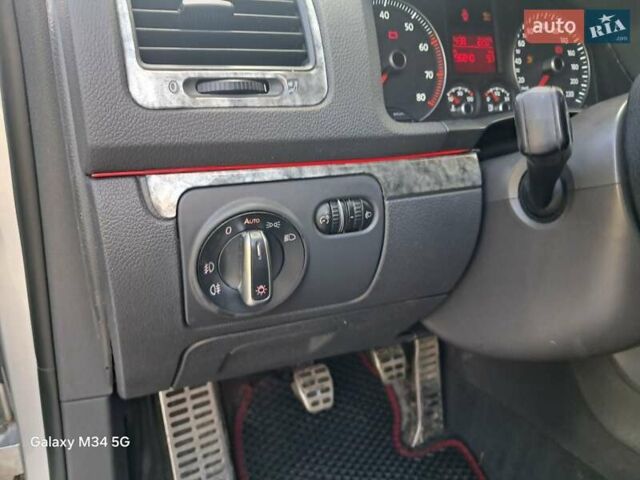 Серый Фольксваген Гольф, объемом двигателя 1.39 л и пробегом 296 тыс. км за 5850 $, фото 12 на Automoto.ua