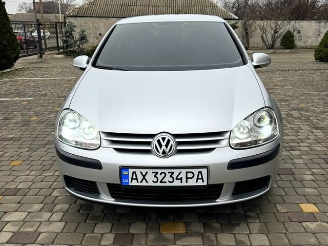 Сірий Фольксваген Гольф, об'ємом двигуна 1.4 л та пробігом 225 тис. км за 5850 $, фото 1 на Automoto.ua