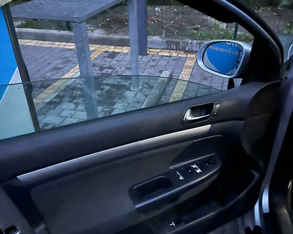 Серый Фольксваген Гольф, объемом двигателя 1.9 л и пробегом 375 тыс. км за 5200 $, фото 22 на Automoto.ua