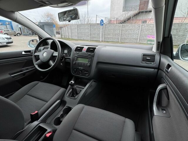 Серый Фольксваген Гольф, объемом двигателя 1.4 л и пробегом 216 тыс. км за 5850 $, фото 10 на Automoto.ua