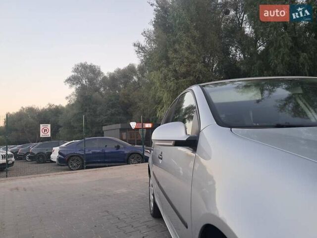 Серый Фольксваген Гольф, объемом двигателя 1.6 л и пробегом 277 тыс. км за 5500 $, фото 3 на Automoto.ua