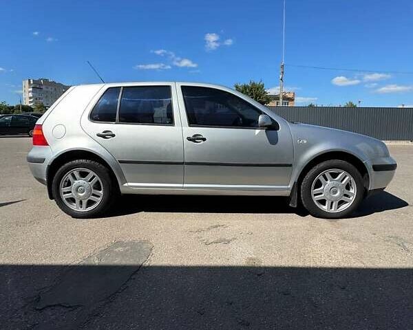 Серый Фольксваген Гольф, объемом двигателя 1.39 л и пробегом 142 тыс. км за 4600 $, фото 2 на Automoto.ua