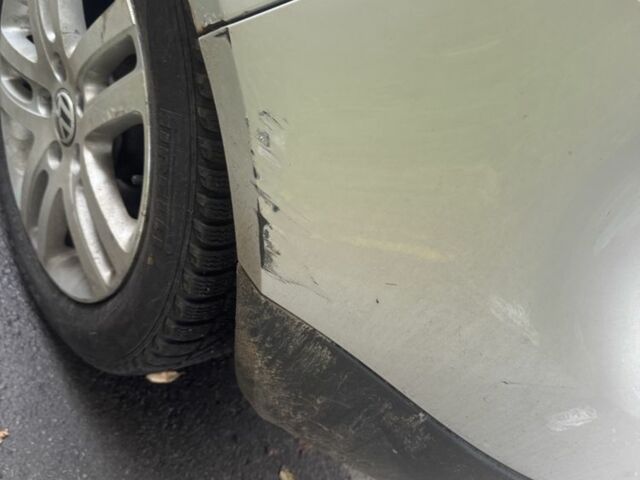 Серый Фольксваген Гольф, объемом двигателя 1.6 л и пробегом 260 тыс. км за 5500 $, фото 15 на Automoto.ua