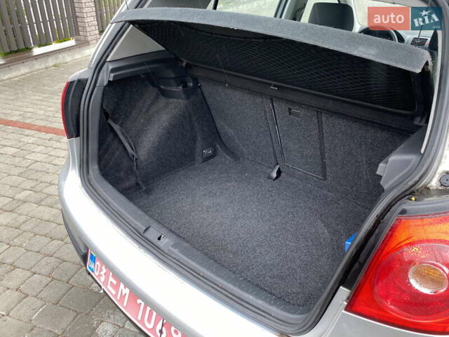 Серый Фольксваген Гольф, объемом двигателя 1.4 л и пробегом 242 тыс. км за 6000 $, фото 8 на Automoto.ua