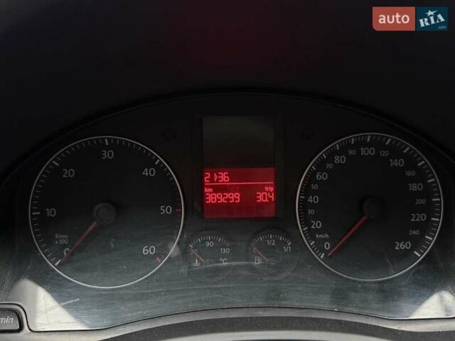 Серый Фольксваген Гольф, объемом двигателя 1.9 л и пробегом 380 тыс. км за 6199 $, фото 19 на Automoto.ua