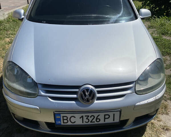 Серый Фольксваген Гольф, объемом двигателя 1.6 л и пробегом 261 тыс. км за 4799 $, фото 6 на Automoto.ua