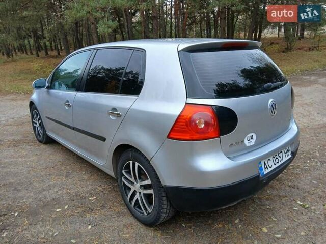 Серый Фольксваген Гольф, объемом двигателя 1.4 л и пробегом 300 тыс. км за 3750 $, фото 1 на Automoto.ua