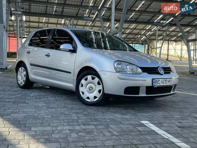 Серый Фольксваген Гольф, объемом двигателя 1.6 л и пробегом 214 тыс. км за 5670 $, фото 2 на Automoto.ua