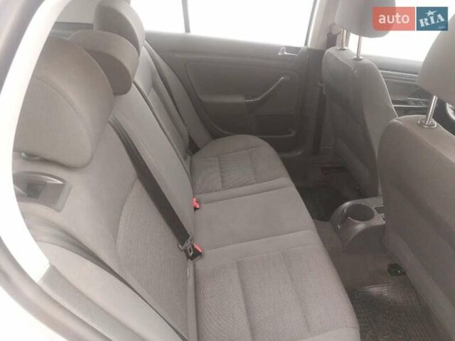 Сірий Фольксваген Гольф, об'ємом двигуна 1.4 л та пробігом 265 тис. км за 4750 $, фото 14 на Automoto.ua