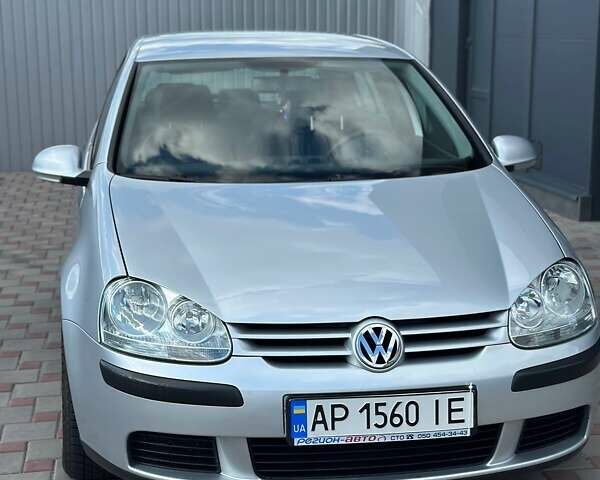 Фольксваген Гольф 2004 в Запорожье на Automoto.ua Серый Фольксваген Гольф, объемом двигателя 1.4 л и пробегом 220 тыс. км за 5300 $, фото 1 на Automoto.ua