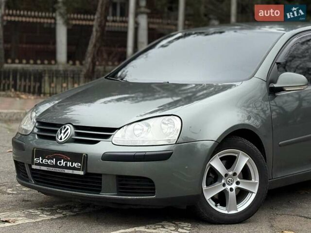 Серый Фольксваген Гольф, объемом двигателя 1.9 л и пробегом 380 тыс. км за 6199 $, фото 1 на Automoto.ua