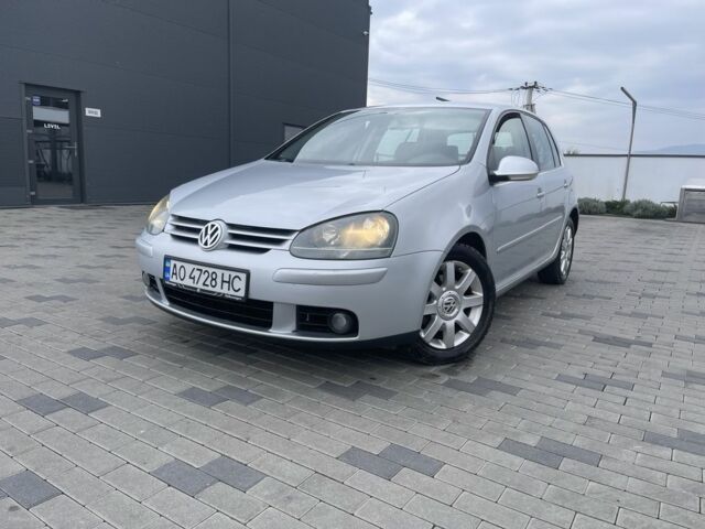 Серый Фольксваген Гольф, объемом двигателя 2 л и пробегом 237 тыс. км за 5800 $, фото 2 на Automoto.ua