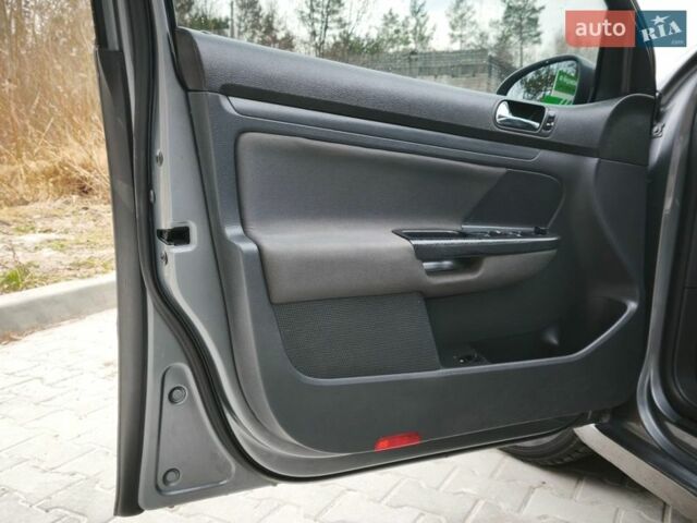 Сірий Фольксваген Гольф, об'ємом двигуна 1.4 л та пробігом 319 тис. км за 4500 $, фото 23 на Automoto.ua