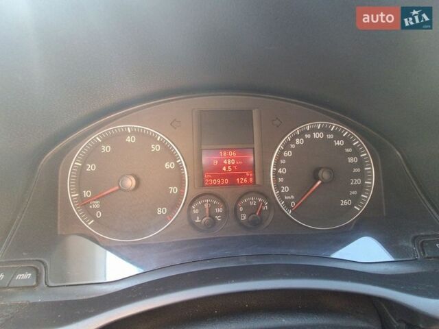 Серый Фольксваген Гольф, объемом двигателя 1.6 л и пробегом 231 тыс. км за 4850 $, фото 11 на Automoto.ua