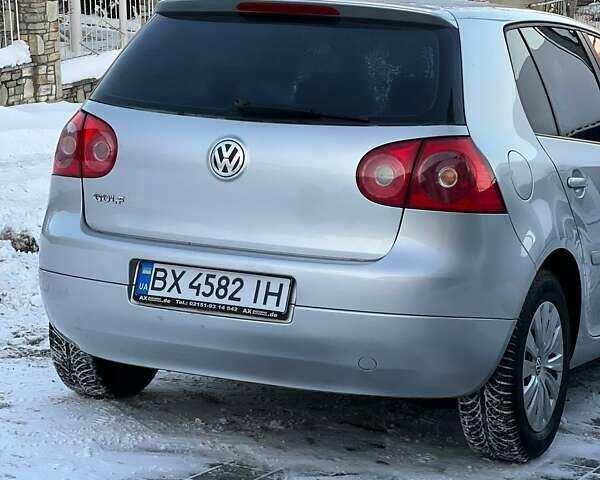 Серый Фольксваген Гольф, объемом двигателя 1.4 л и пробегом 141 тыс. км за 5299 $, фото 26 на Automoto.ua