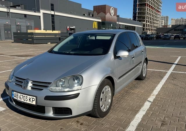 Серый Фольксваген Гольф, объемом двигателя 1.6 л и пробегом 215 тыс. км за 6200 $, фото 7 на Automoto.ua