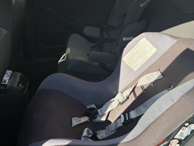 Серый Фольксваген Гольф, объемом двигателя 1.4 л и пробегом 322 тыс. км за 3600 $, фото 12 на Automoto.ua