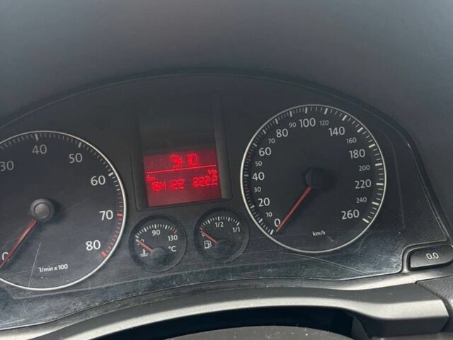 Фольксваген Гольф 2004 в Киеве на Automoto.ua Серый Фольксваген Гольф, объемом двигателя 1.6 л и пробегом 194 тыс. км за 4500 $, фото 8 на Automoto.ua