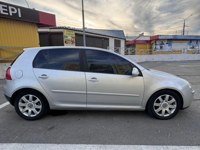 Сірий Фольксваген Гольф, об'ємом двигуна 1.6 л та пробігом 267 тис. км за 4800 $, фото 1 на Automoto.ua