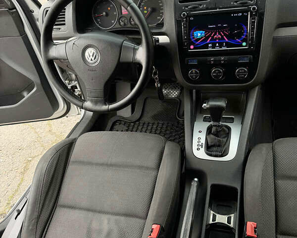 Сірий Фольксваген Гольф, об'ємом двигуна 2 л та пробігом 442 тис. км за 4600 $, фото 9 на Automoto.ua