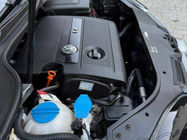 Серый Фольксваген Гольф, объемом двигателя 1.4 л и пробегом 294 тыс. км за 5700 $, фото 21 на Automoto.ua