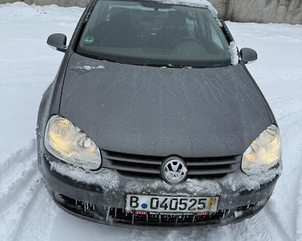 Серый Фольксваген Гольф, объемом двигателя 1.6 л и пробегом 212 тыс. км за 5800 $, фото 11 на Automoto.ua