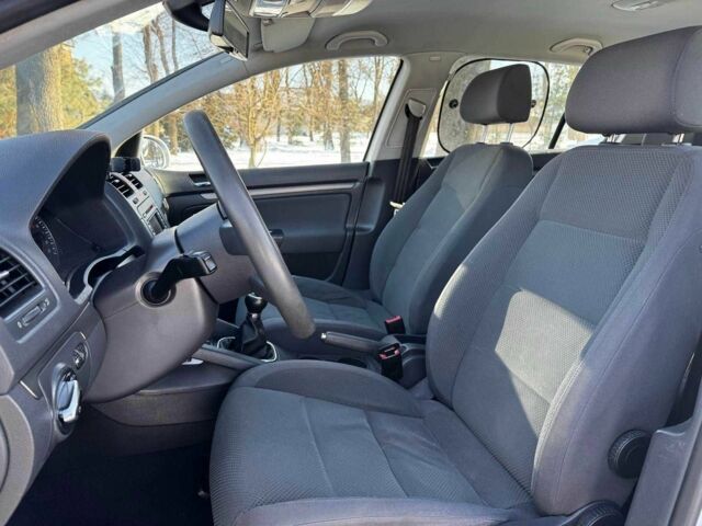 Сірий Фольксваген Гольф, об'ємом двигуна 1.4 л та пробігом 234 тис. км за 4990 $, фото 19 на Automoto.ua