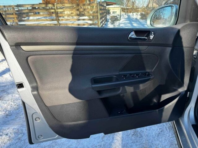 Сірий Фольксваген Гольф, об'ємом двигуна 1.4 л та пробігом 234 тис. км за 4990 $, фото 11 на Automoto.ua