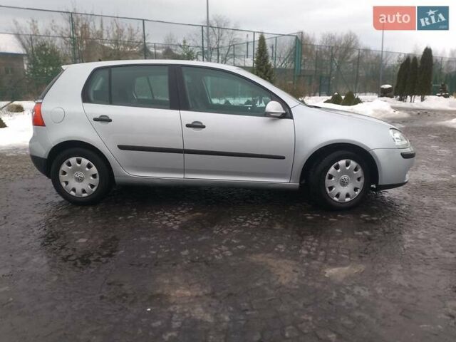 Серый Фольксваген Гольф, объемом двигателя 1.6 л и пробегом 221 тыс. км за 5550 $, фото 4 на Automoto.ua